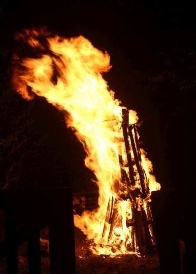 Feu de la Saint-Jean à Sailhan le 6 juillet | Vallées d'Aure & Louron - Pyrénées | Scoop.it