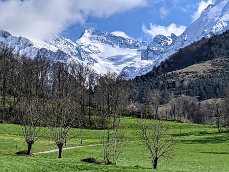 Contraste de saison | Vallées d'Aure & Louron - Pyrénées | Scoop.it