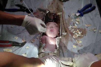 Tombé dans un conduit de W.C., un nouveau-né survit. #Chine | Chine | Scoop.it