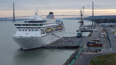 Honfleur - Tourisme. Croisières, les escales de paquebots se multiplient | Veille territoriale AURH | Scoop.it