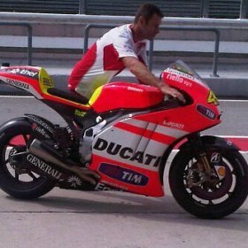 TwoWheels | Is this Valentino Rossi's GP12 Phoenix? | Ductalk: What's Up In The World Of Ducati | Scoop.it