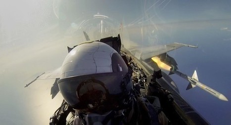 Fighter Pilot Takes Truly Epic Selfie While Firing an Air-to-Air Missile in Training | Mobile Photography | Scoop.it