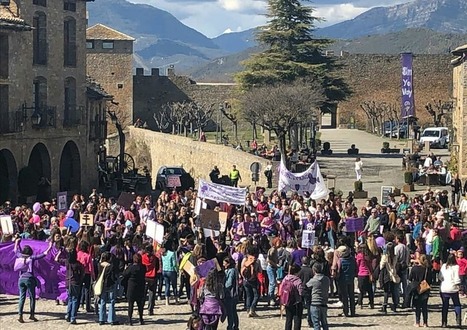 Marée féminine en Sobrarbe #JournéeDesFemmes | Vallées d'Aure & Louron - Pyrénées | Scoop.it