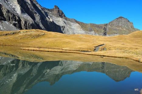 Le miroir automnal de Barroude - Michèle Sérié | Vallées d'Aure & Louron - Pyrénées | Scoop.it