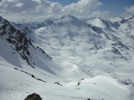 Randonnée à Aygues-Cluses fin mars 2012 - Facebook | Vallées d'Aure & Louron - Pyrénées | Scoop.it