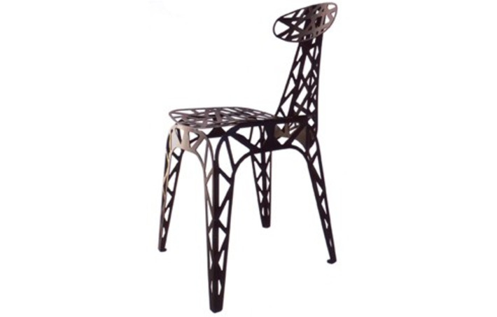 Une chaise en métal en hommage à la Tour Eiffel | Découvrir, se former et faire | Scoop.it