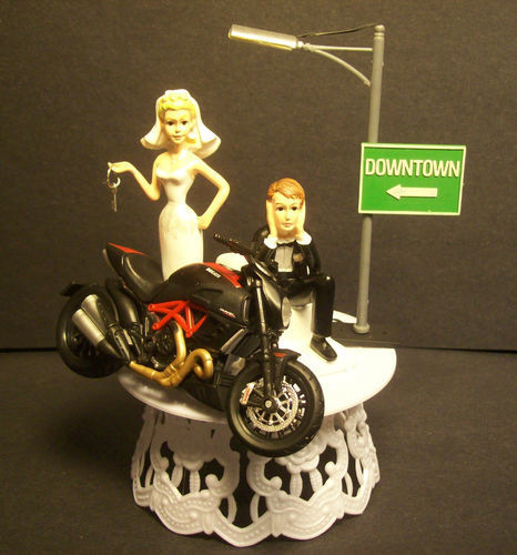 Ducati Diavel Carbon Bride and Groom Wedding Cake Topper. Really. | Ductalk: What's Up In The World Of Ducati | Scoop.it