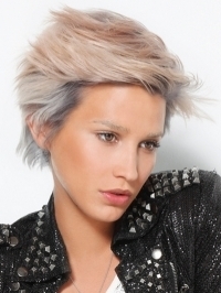 Gorgeous Short Razored Haircut | kapsel trends | Scoop.it