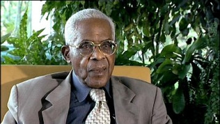 Aimé Césaire : le poète courtisé qui n'aimait pas les courtisans | Poezibao | Scoop.it