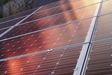 L’ESIA publie une série de recommandations pour favoriser les panneaux photovoltaïques fabriqués en Europe dans les projets en UE